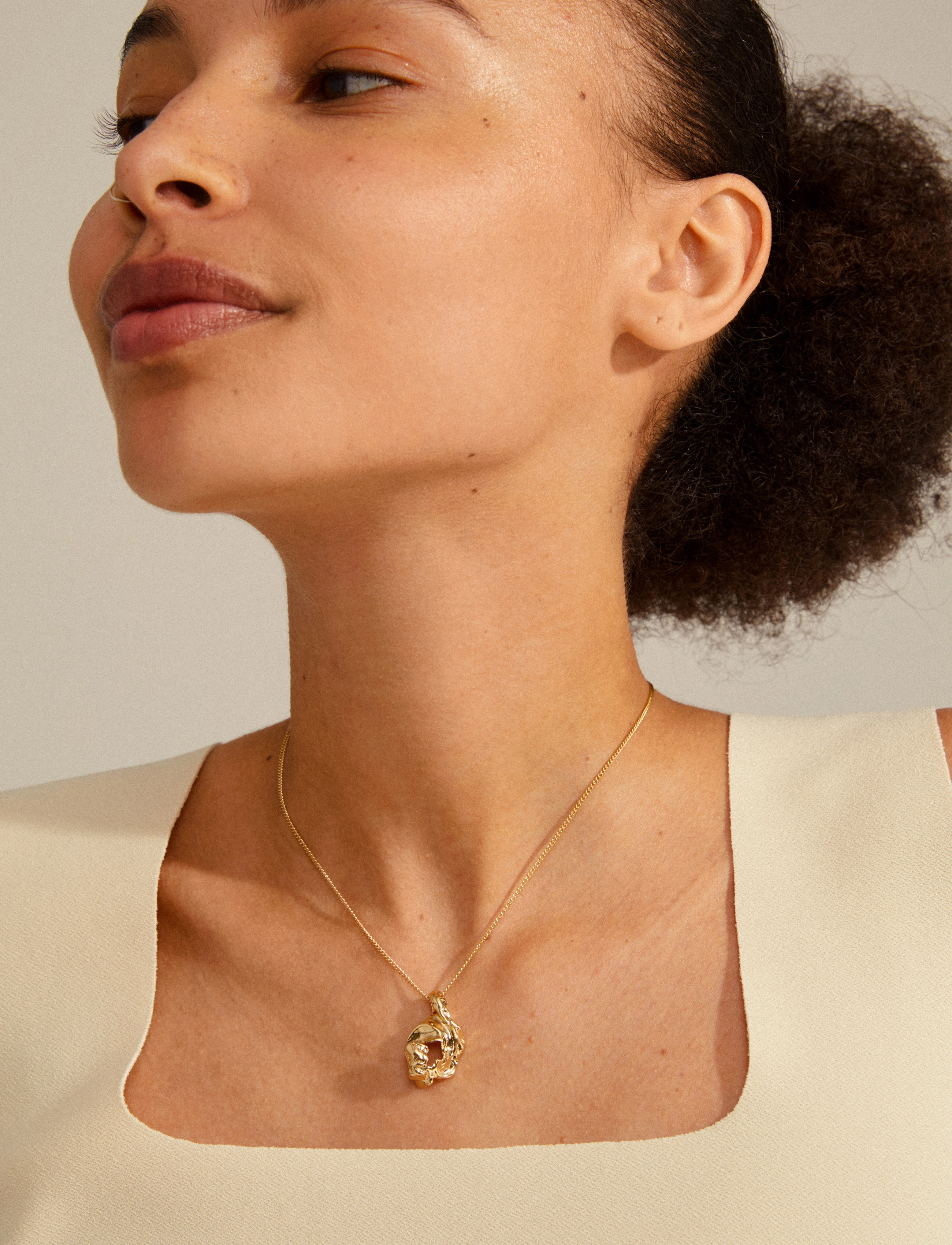 Pilgrim - FLOW recycled pendant necklace - gold plated - 4