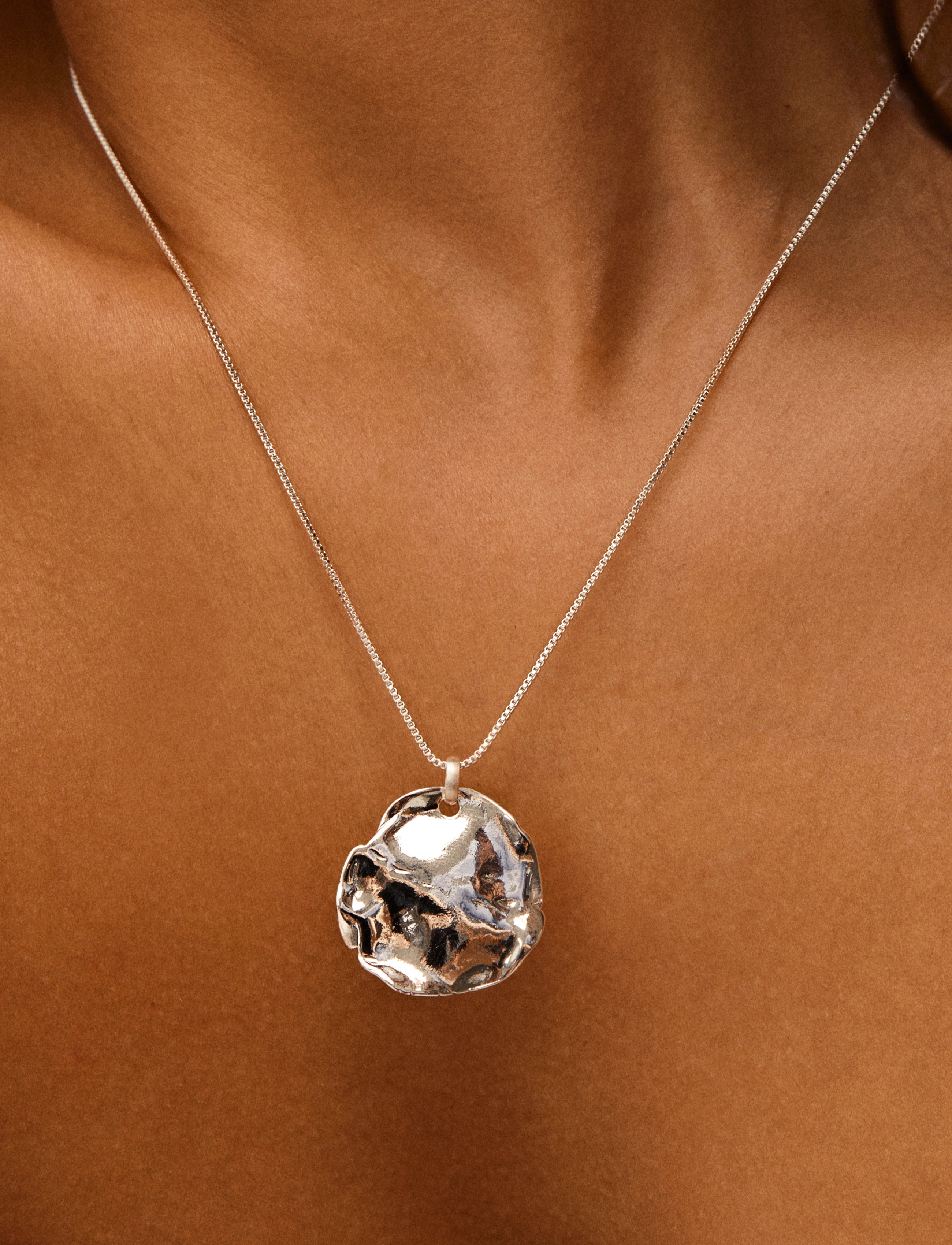 Pilgrim - PRECIOUS organic shaped coin pendent necklace - silver plated - 2