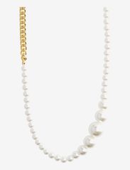 Pilgrim - BEAT pearl necklace gold-plated - helmikaulakorut - gold plated - 0
