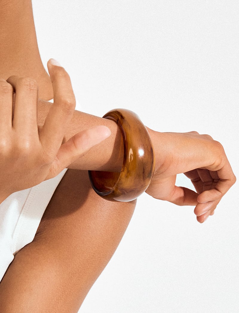 Pilgrim - AASE bracelet amber - bangles - brown - 2