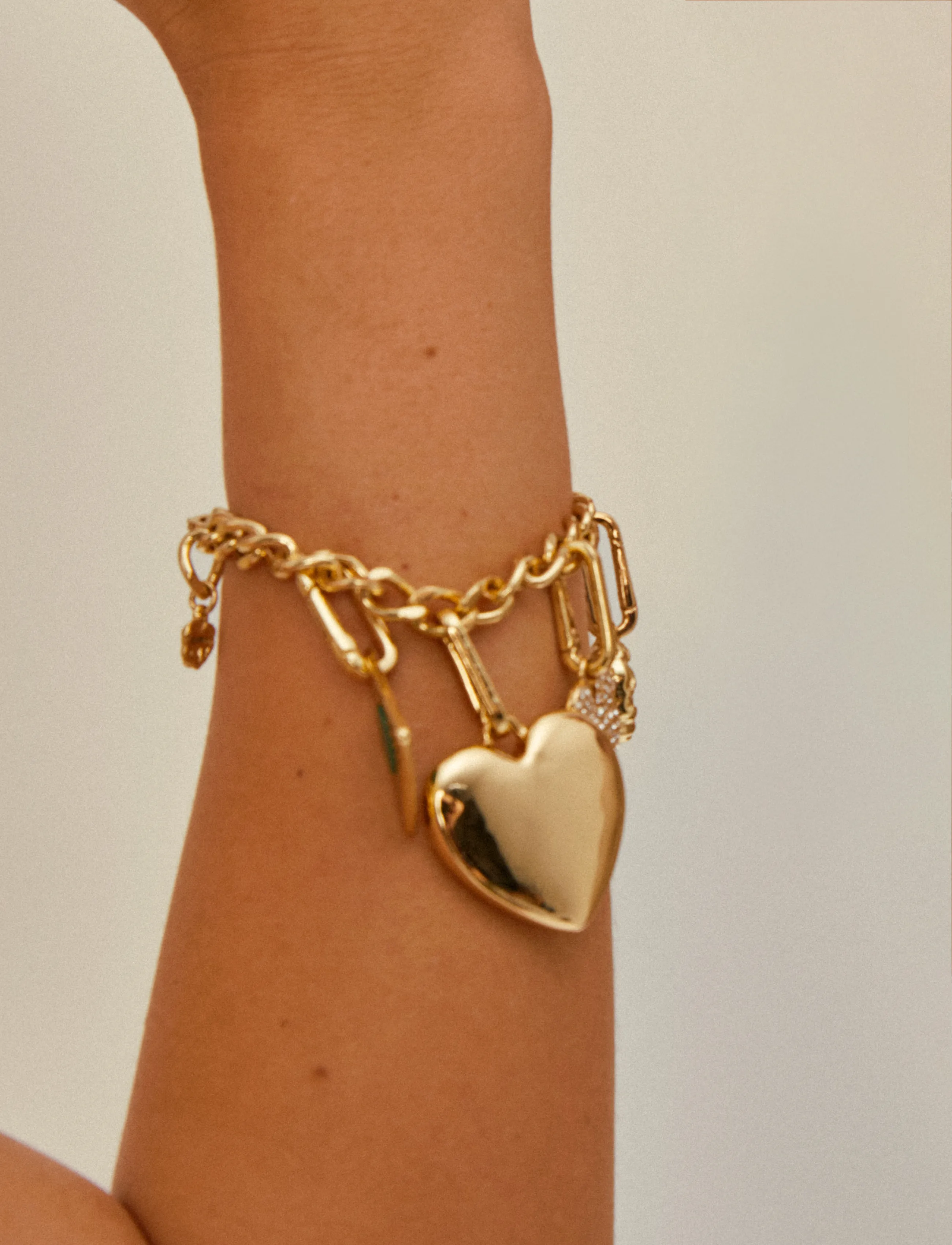 Pilgrim - CHARM curb chain bracelet gold-plated - ketjurannekorut - gold plated - 2