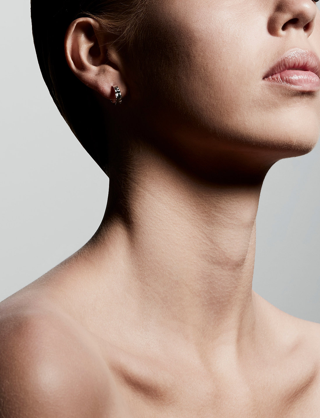 Pilgrim - BATHILDA organic shaped hoop earrings silver-plated - creoler & hoops - silver plated - 1