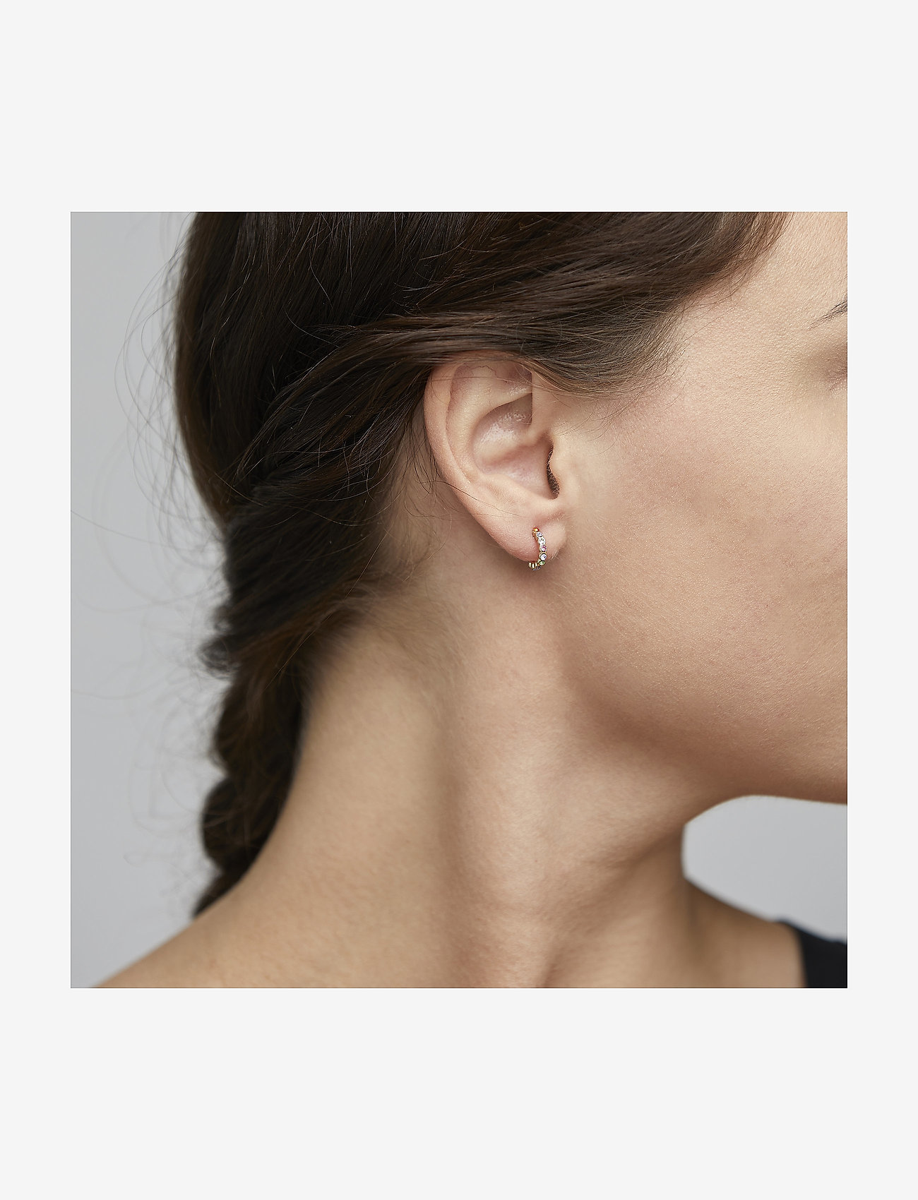 Pilgrim - BRIGITTE multicolored crystal half hoops gold-plated - studs örhängen - gold plated multi - 1