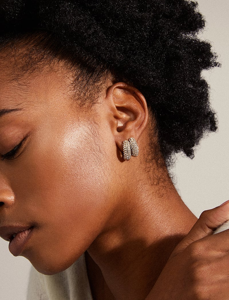 Pilgrim - LONA recycled chunky crystal huggie hoops - creoler & hoops - gold plated - 2