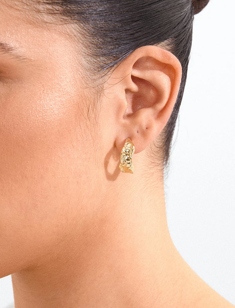 Pilgrim - ELARA organic shaped hoop earrings gold-plated - gold plated - 2