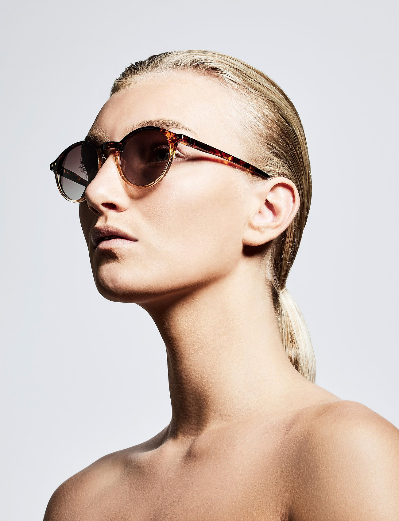 Pilgrim - ROXANNE classic round shaped sunglasses - brown - 2