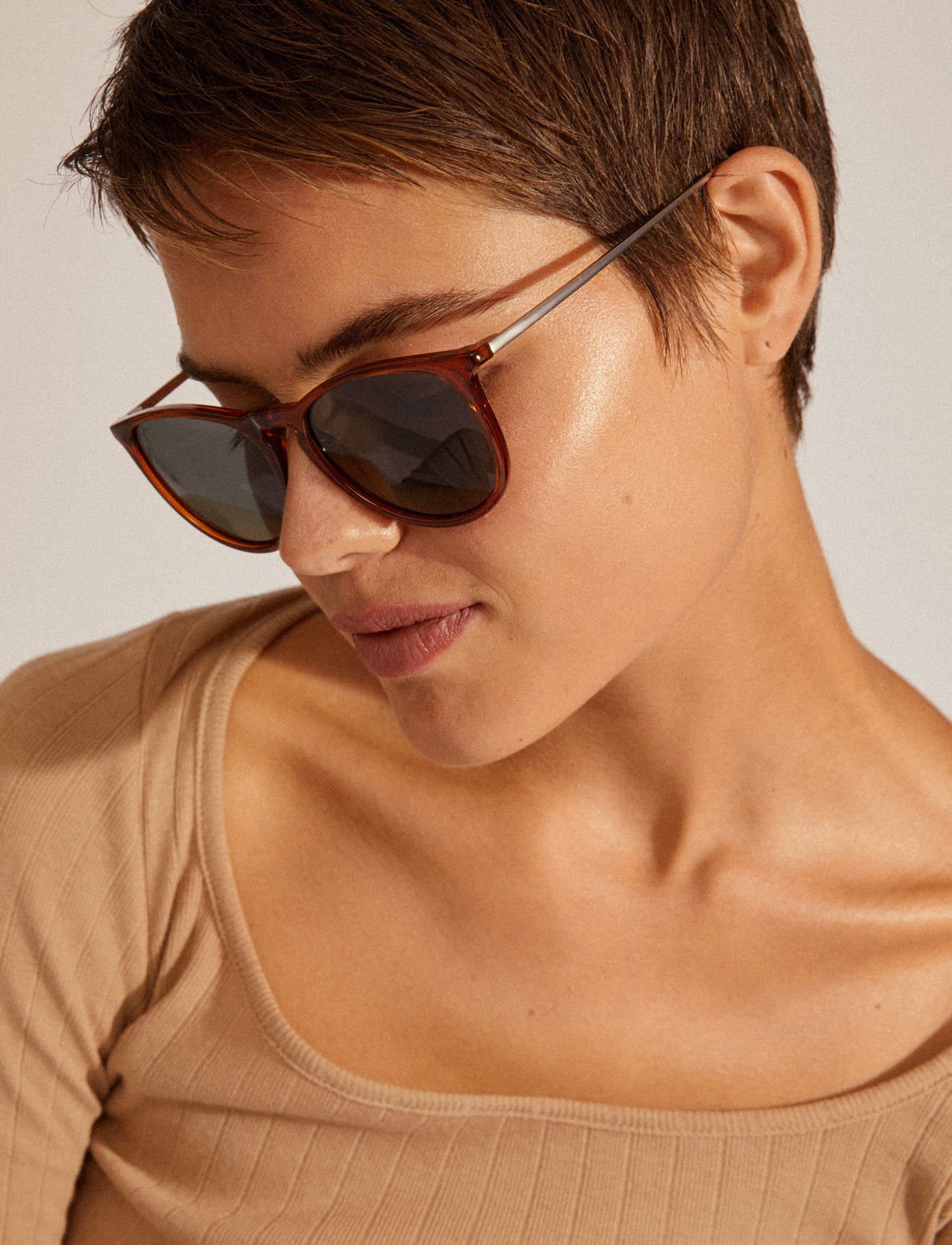 prøve Ledningsevne digital Pilgrim Vanille Sunglasses Brown/gold Plated (Gold Plated), 201.83 kr | Stort udvalg af designer mærker | Booztlet.com prøve Ledningsevne digital Pilgrim Vanille Sunglasses Brown/gold Plated (Gold Plated), 201.83 kr | Stort udvalg af designer mærker | Booztlet.com