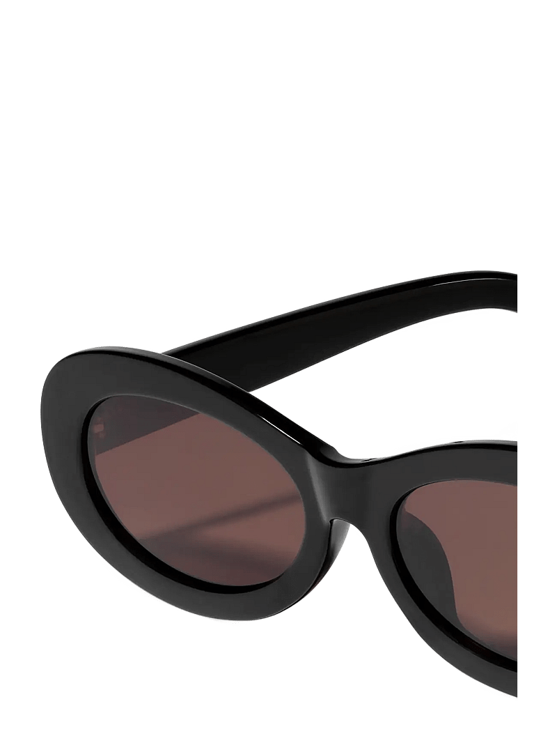 Pilgrim - ALEXANDRIA sunglasses black - ronde - black - 3