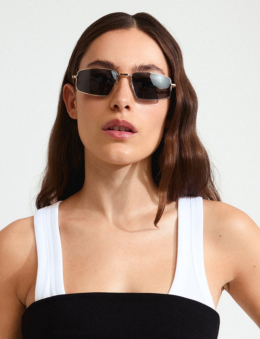 Pilgrim - AMIYAH sunglasses grey/gold - square frame - grey/gold - 0