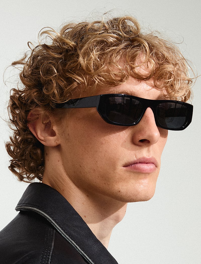 Pilgrim - AINSLEY sunglasses black - accessoarer - black - 4