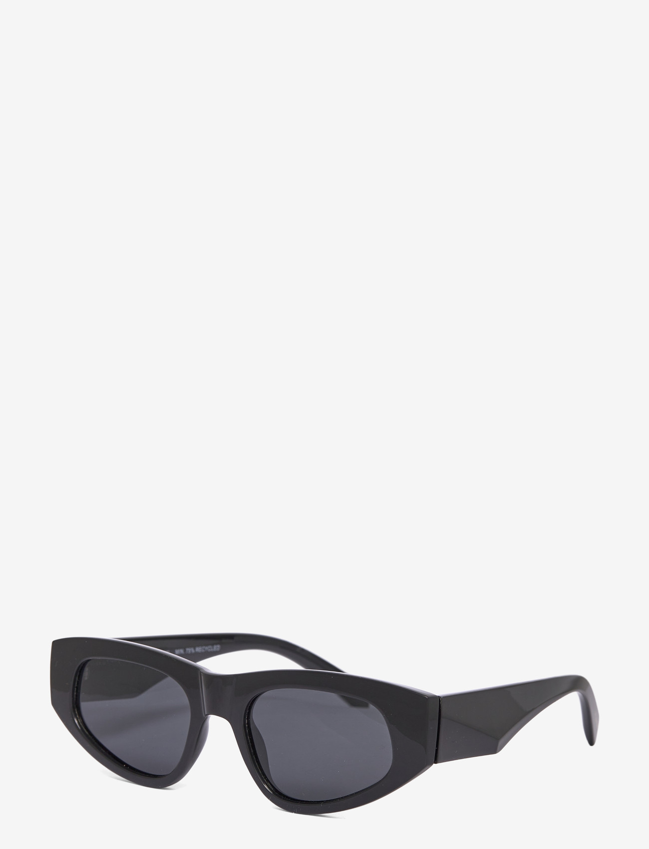 Pilgrim - JUNIE sunglasses black - runde form - black - 1