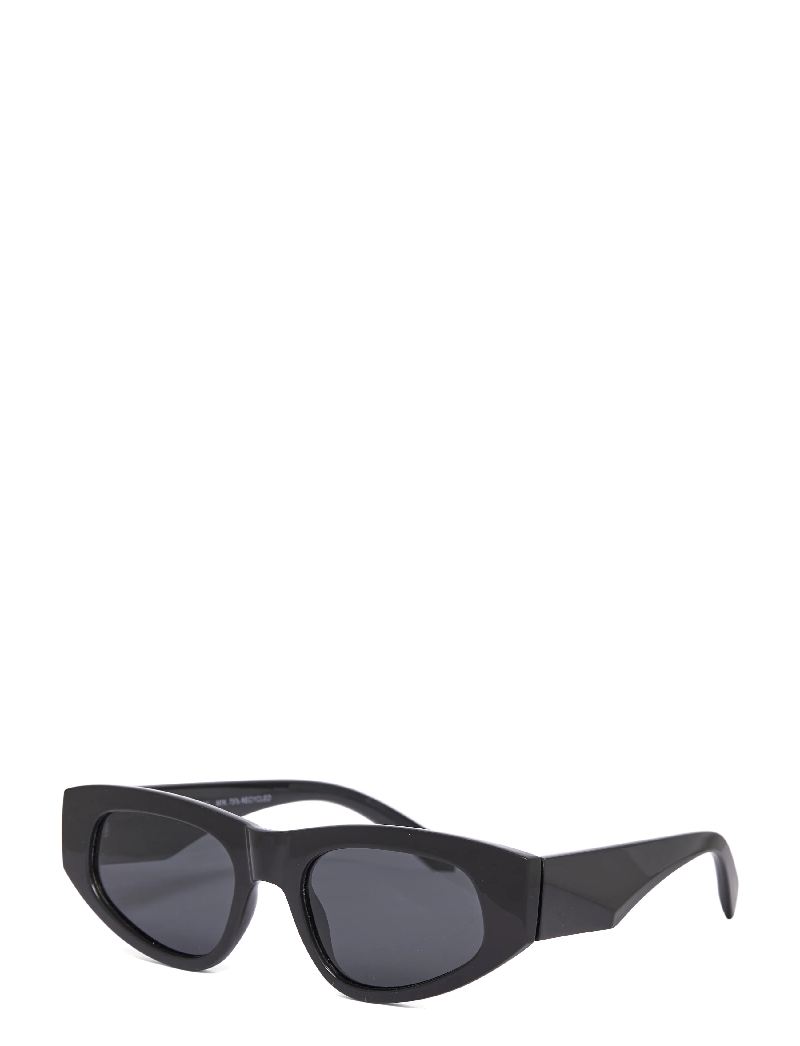 Pilgrim - JUNIE sunglasses black - runde solbriller - black - 1