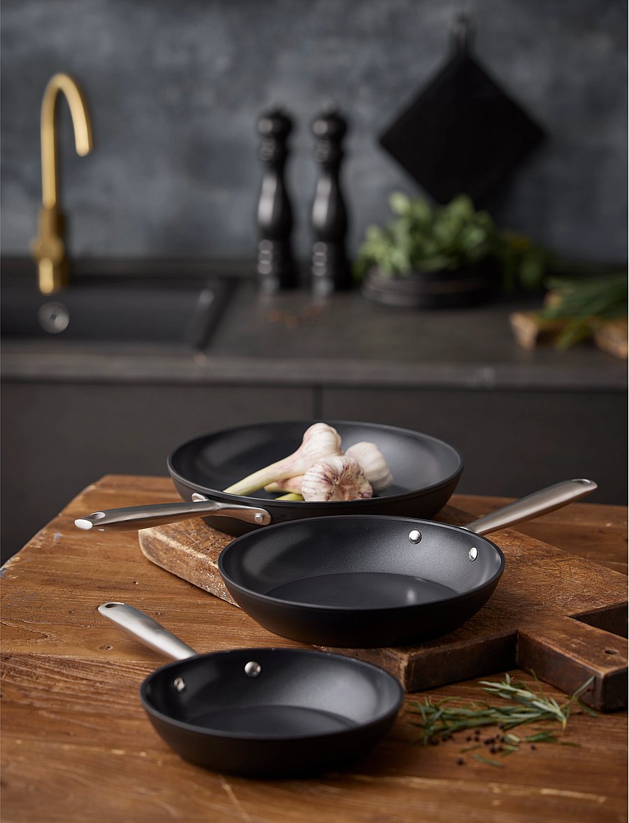 Pillivuyt Gourmet - Frying pan ceramic non-stick Travo - bratpfannen - black - 2