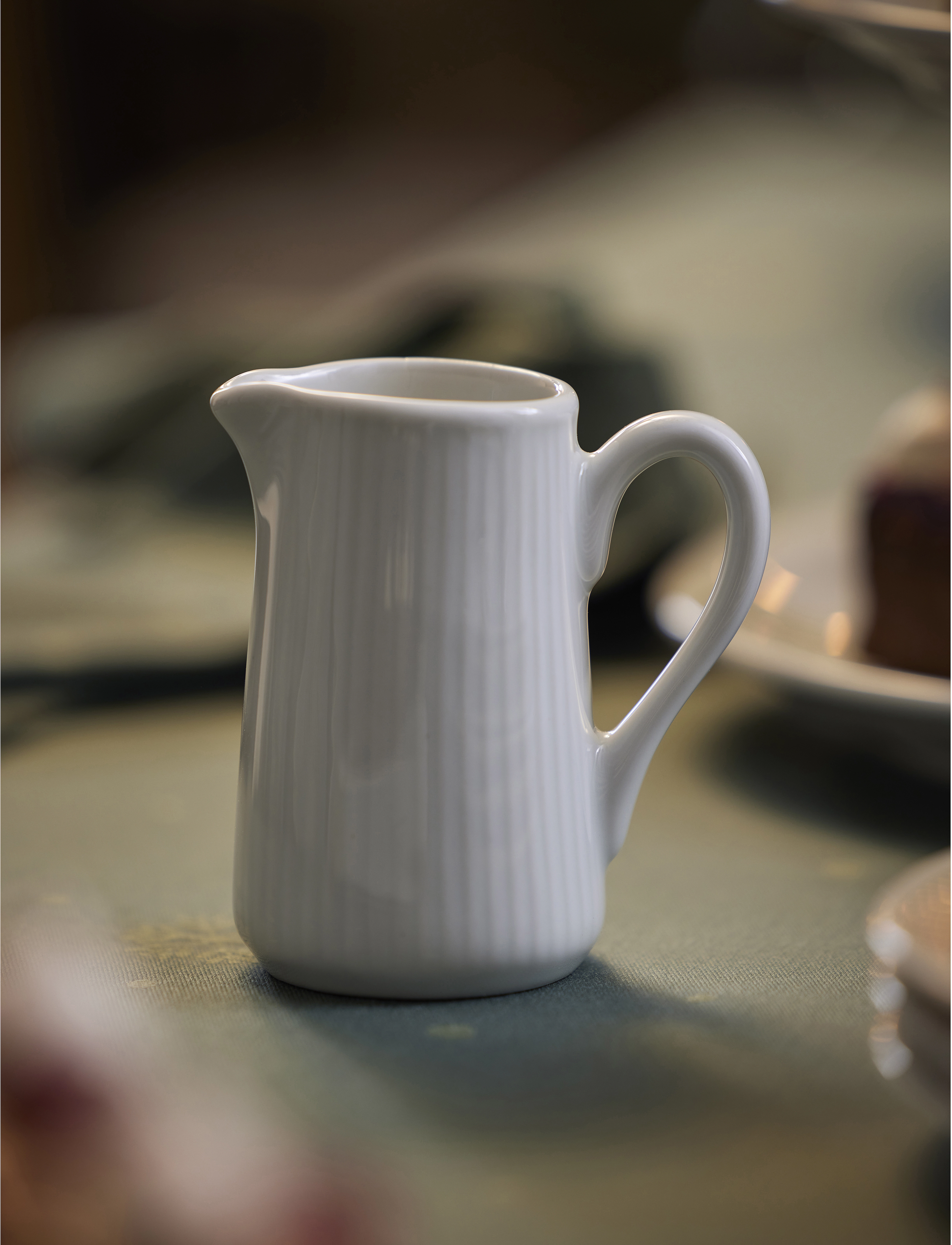 Pillivuyt Kande Plissé, 35 cl, Jugs & Carafes, Weiß - Water Carafes Jugs, Homeware