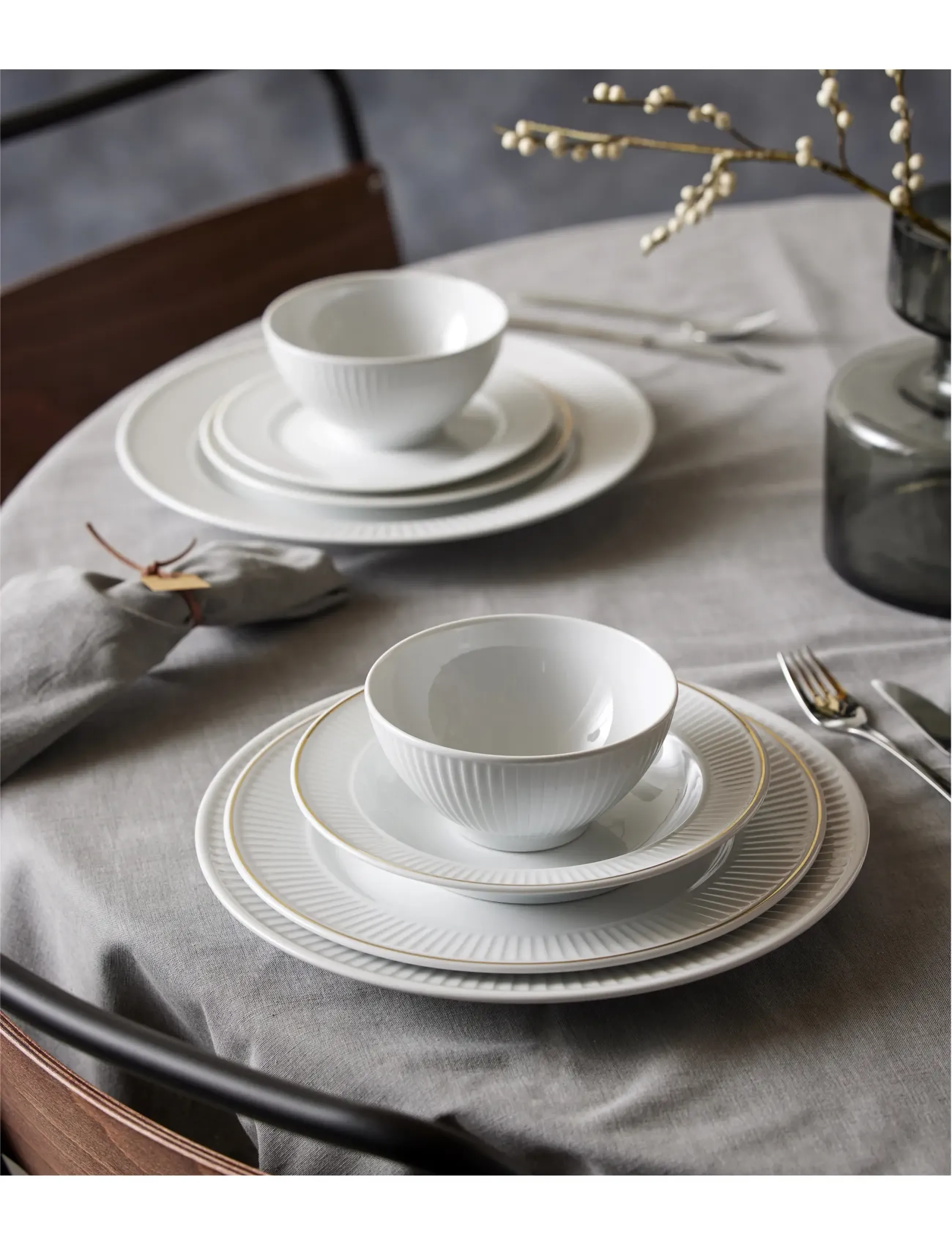 Pillivuyt - Plate deep Plissé Gold 22 cm White/Matte gold - deep plates - white - 2