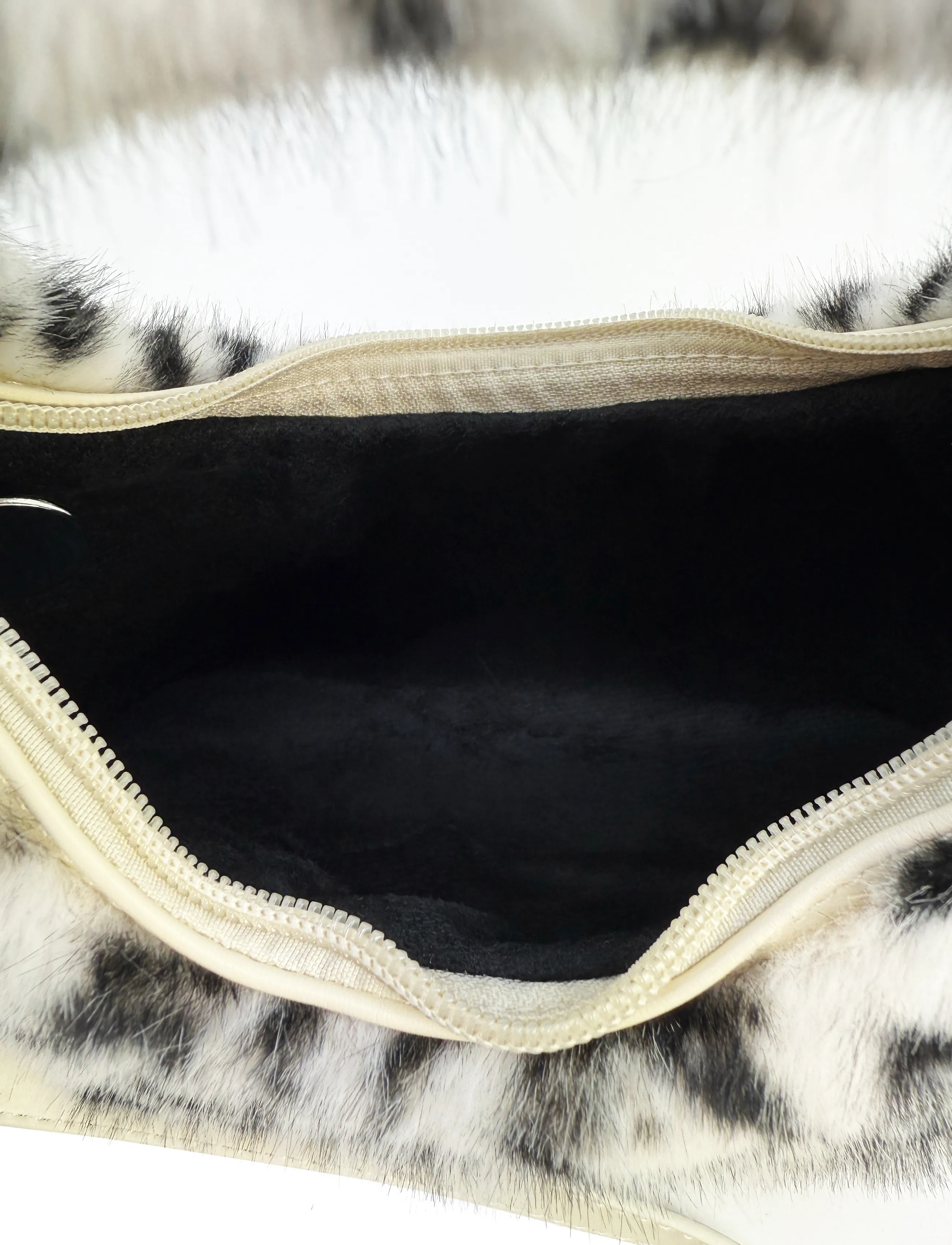 Pipol's Bazaar - Half Moon Faux Furry Cross Bag BW - erilised sündmused - multi coloured - 1