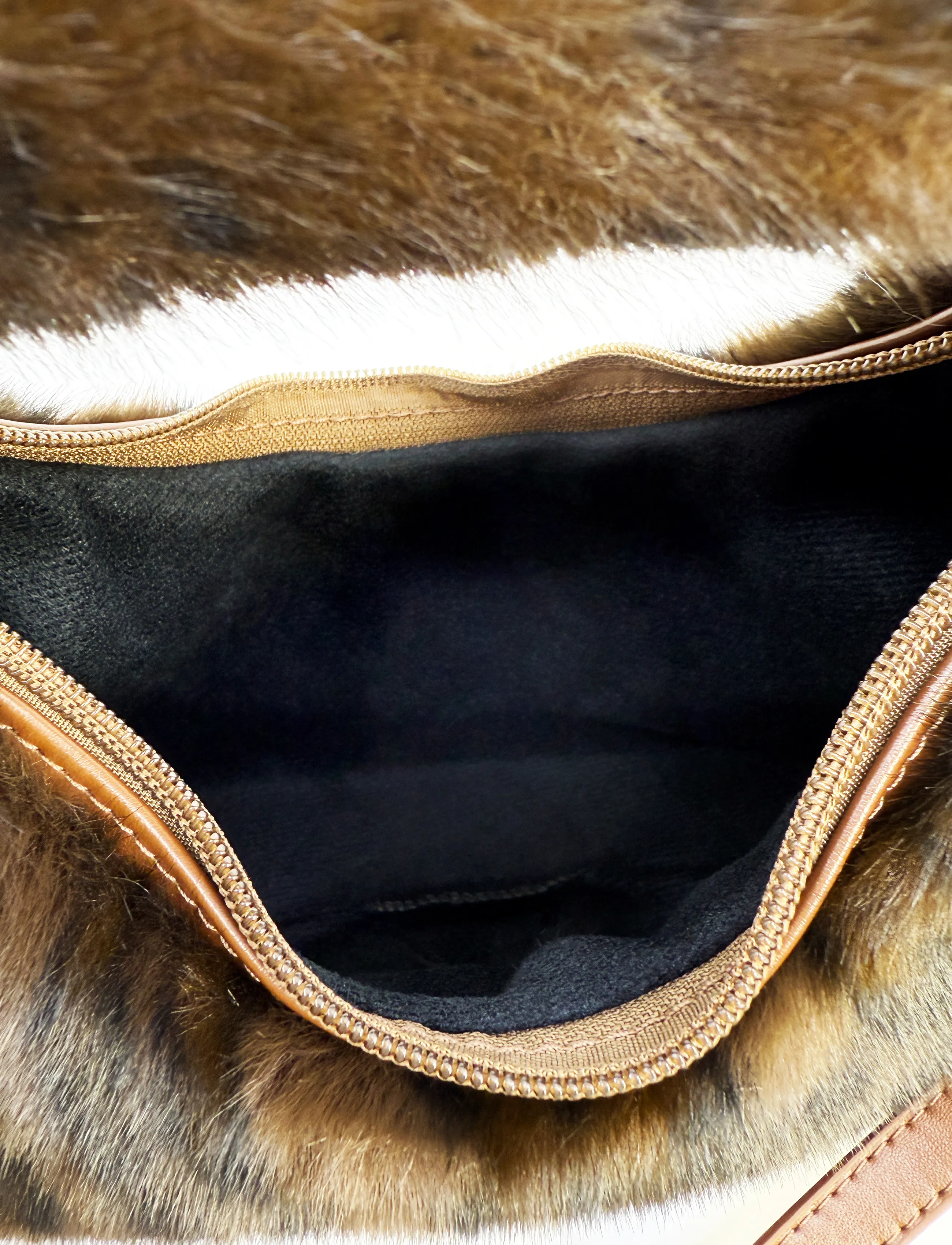 Pipol's Bazaar - Half Moon Faux Furry Cross Bag Dark Brown - igapäevane stiil - brown - 1