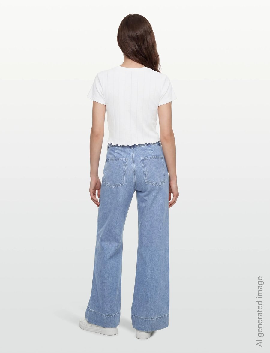 Planet Nusa - Chalet1 Cropped Tee - crop-tops - bright white - 4