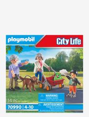 PLAYMOBIL - PLAYMOBIL City Life Grandparents with Child - 70990 - playmobil city life - multicolored - 4