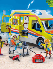 PLAYMOBIL - PLAYMOBIL City Life Ambulans med ljus och ljud - 71202 - playmobil city life - multicolored - 1