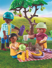 PLAYMOBIL - PLAYMOBIL Country Piknikutflukt med hester - 71239 - playmobil country - multicolored - 8