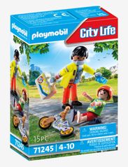 PLAYMOBIL - PLAYMOBIL City Life Paramedic with Patient - 71245 - playmobil city life - multicolored - 5