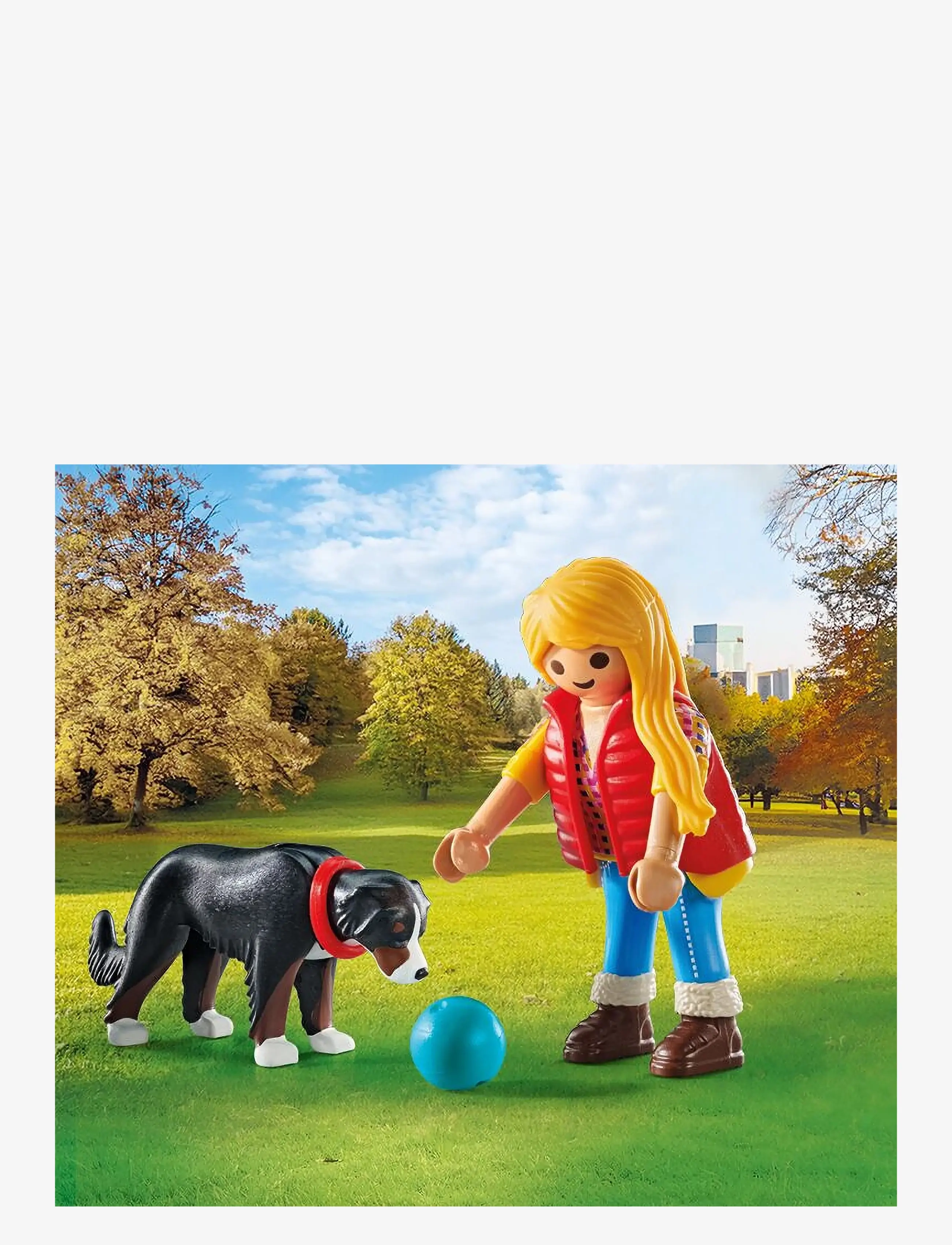PLAYMOBIL - Woman with Mountain Dog - playmobil city life - multicolored - 2