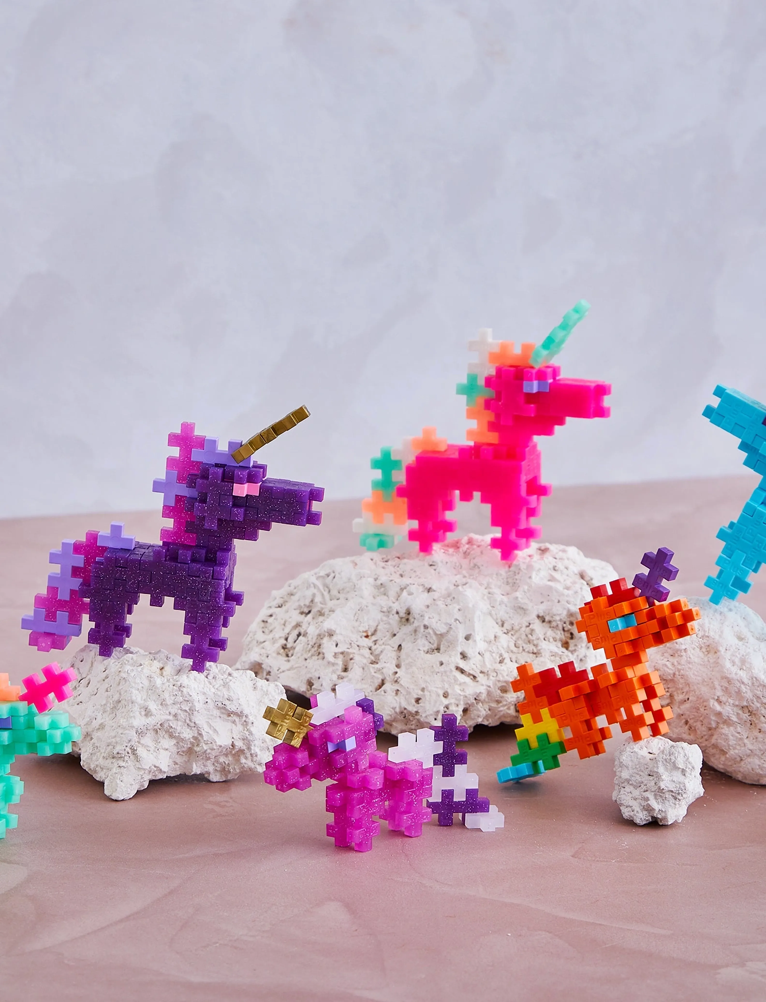 Plus-Plus Plus-Plus Rainbow Unicorns / 100 Pcs Tube, One Size, Multi/patterned, Byggesæt Og -Klodser > Byggesæt, Børn