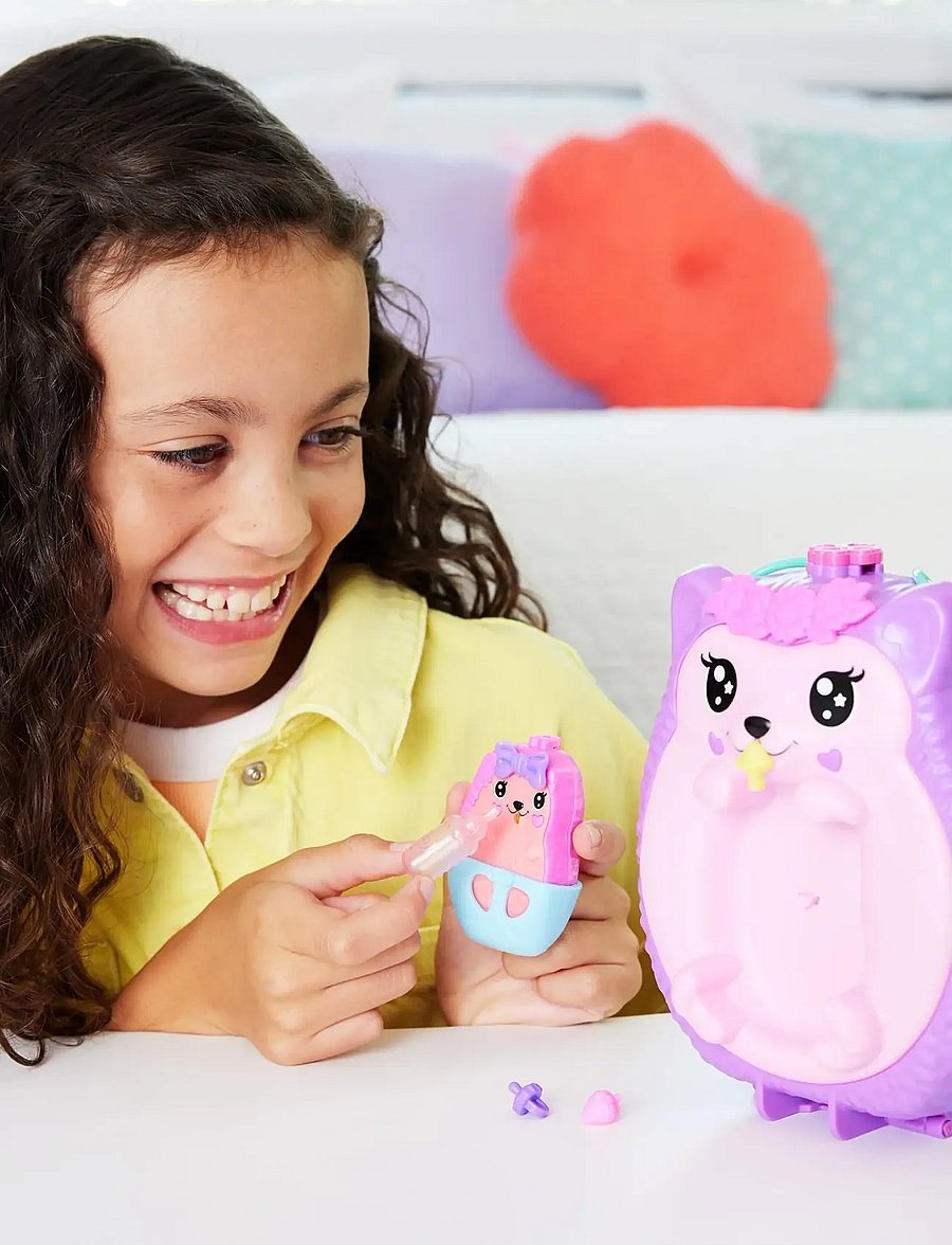 Polly Pocket - Hedgehog Mom & Baby Purse Playset with 2 Dolls & 16 Accessories Including Pets - leikfangasett - multi color - 0