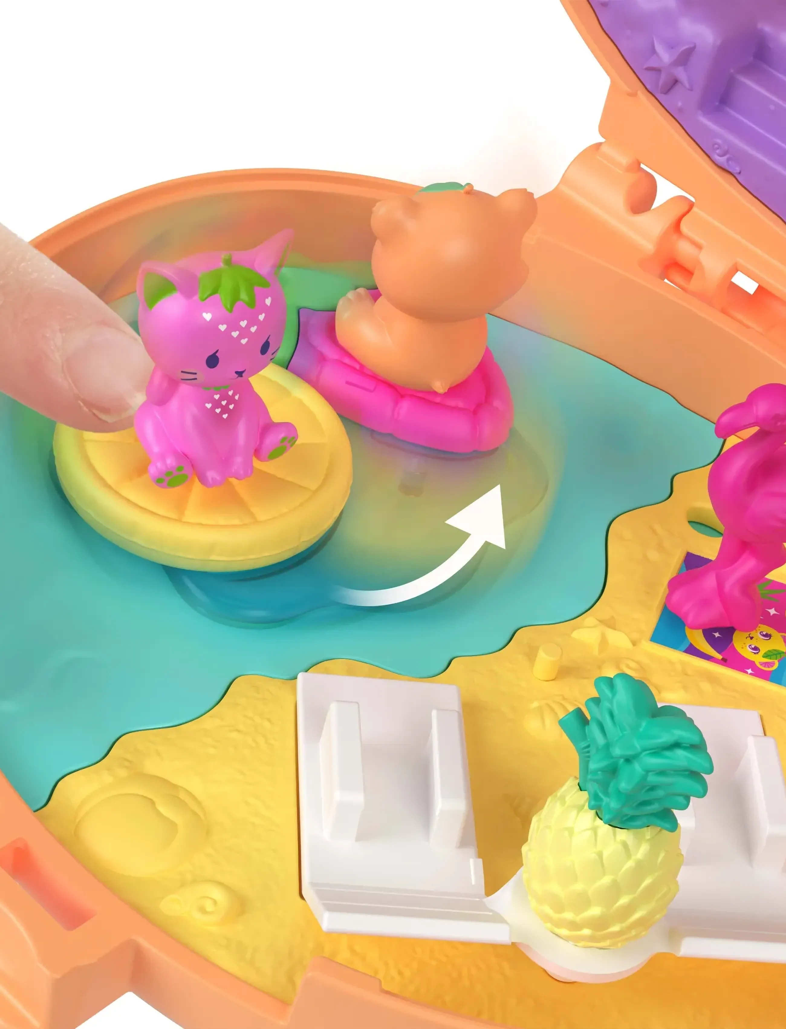 Polly Pocket - Plushie Bear Compact, Doll & Keychain Playset with Pets, Fruit Themed Accessories - leksakssets & figurer - multicolor - 5