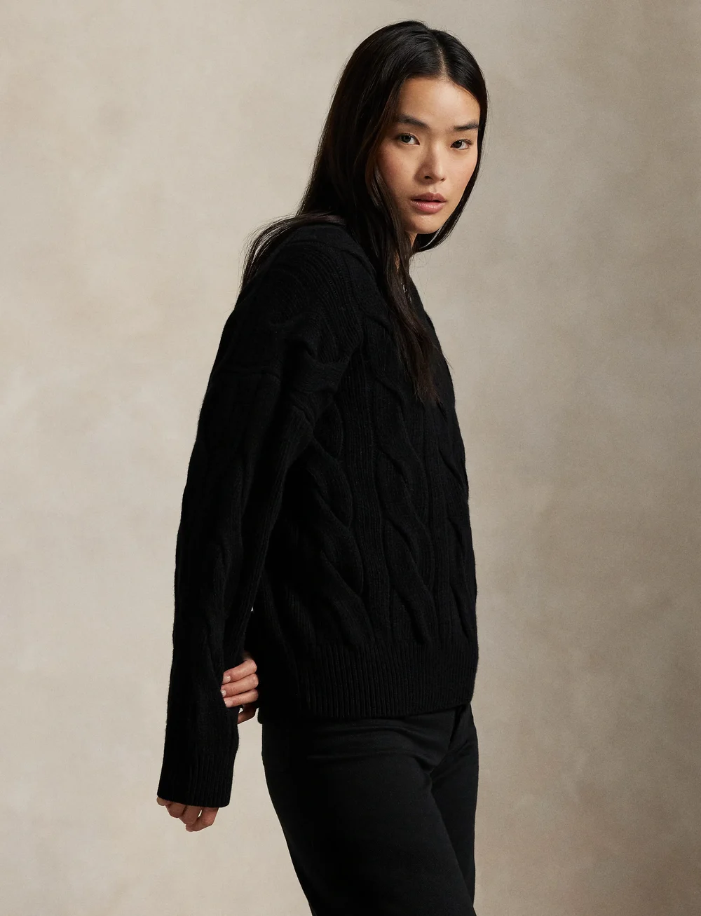 Polo Ralph Lauren - Cable-Knit Wool-Cashmere V-Neck Sweater - pullover - polo black - 3