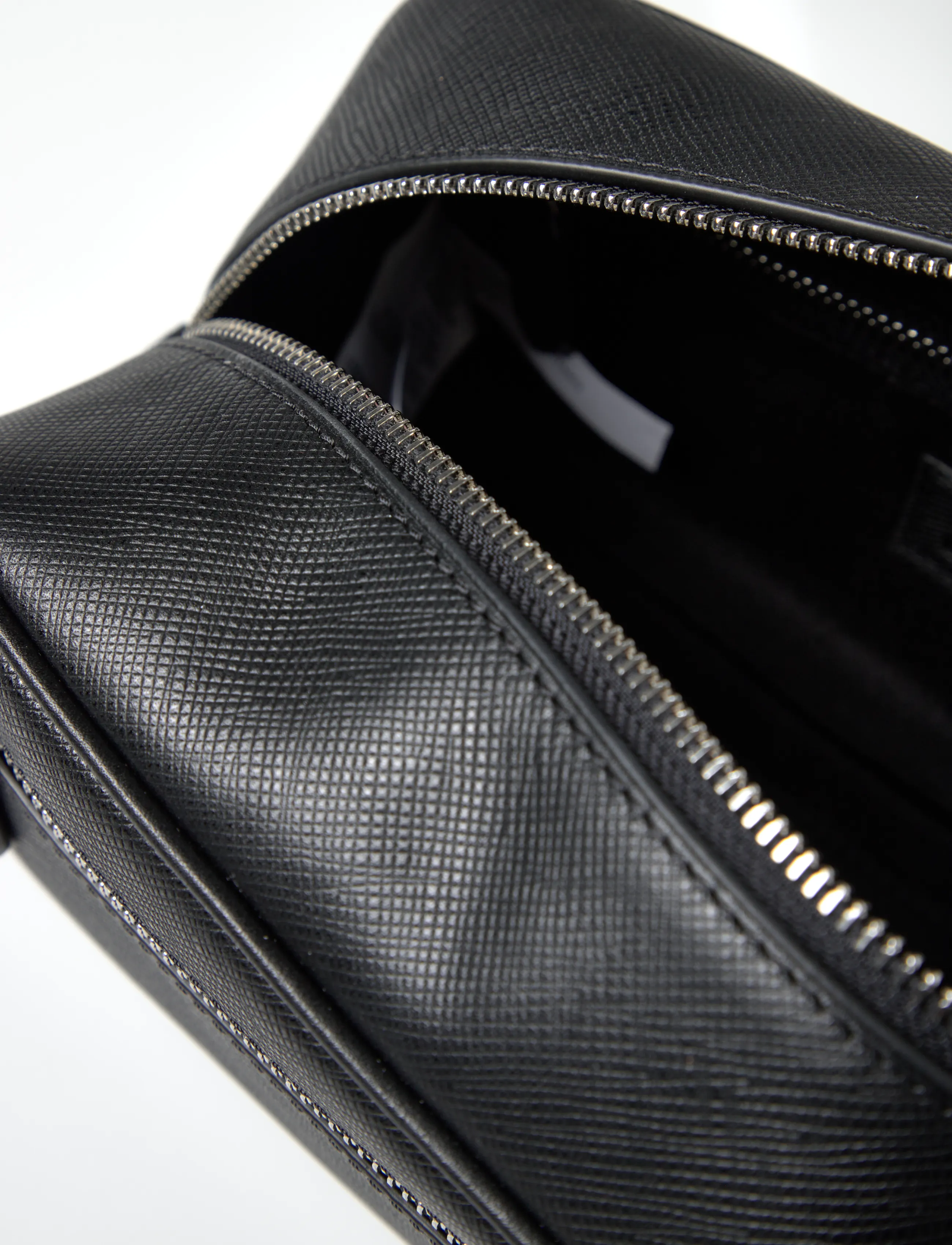 Polo Ralph Lauren - SAFFIANO-WASHBAG-PCH-MED - osta olukorra järgi - black/silver - 5