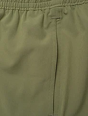 Polo Ralph Lauren - 5.75-Inch Traveler Classic Swim Trunk - swim shorts - tree green - 2