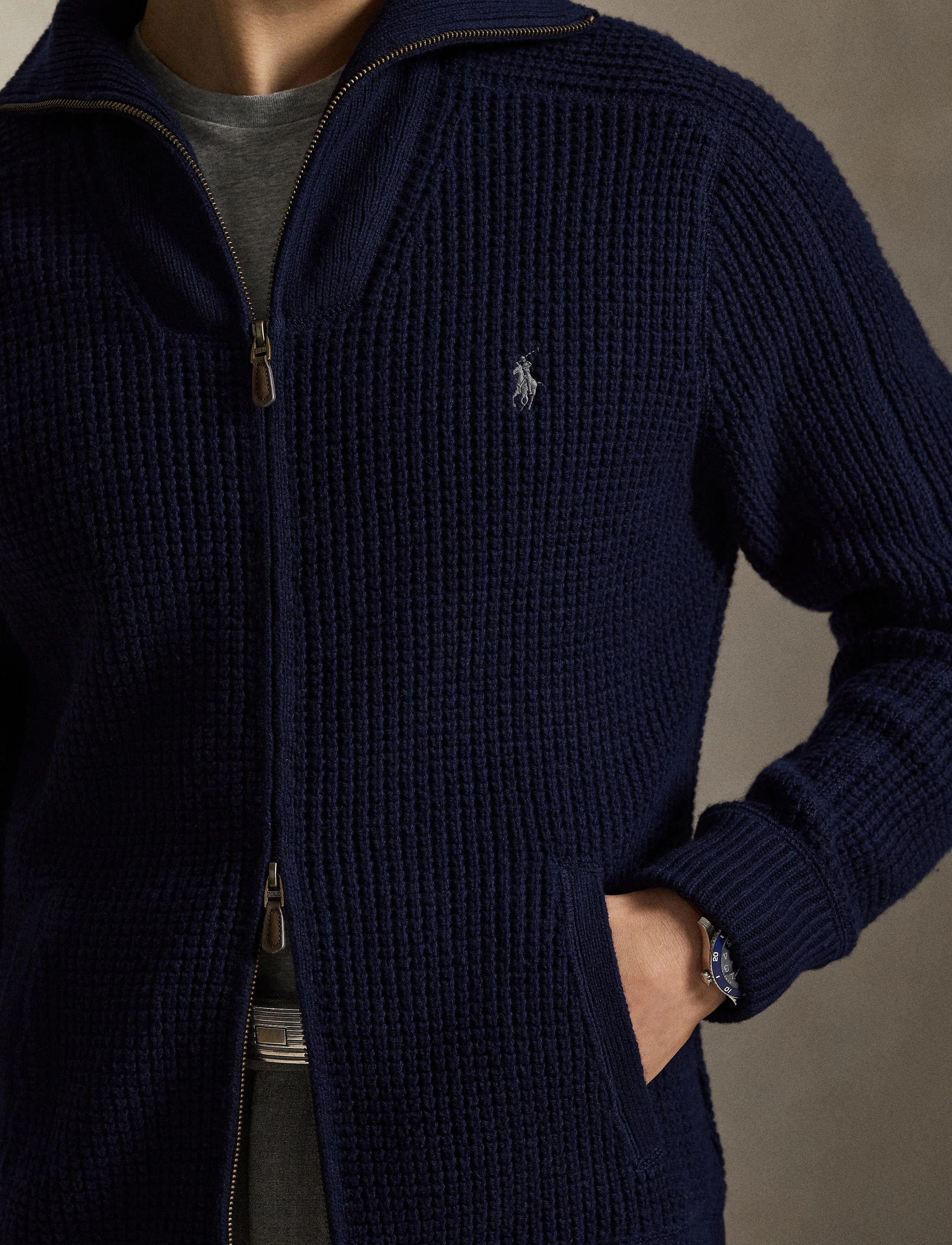 HUNTER NAVY