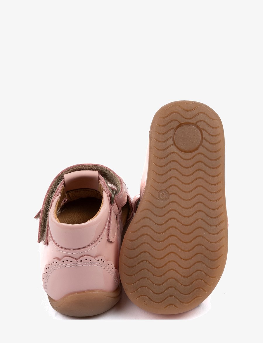 Pom Pom - Starters Two Velcro Scalloped Sand - rose patent - 2