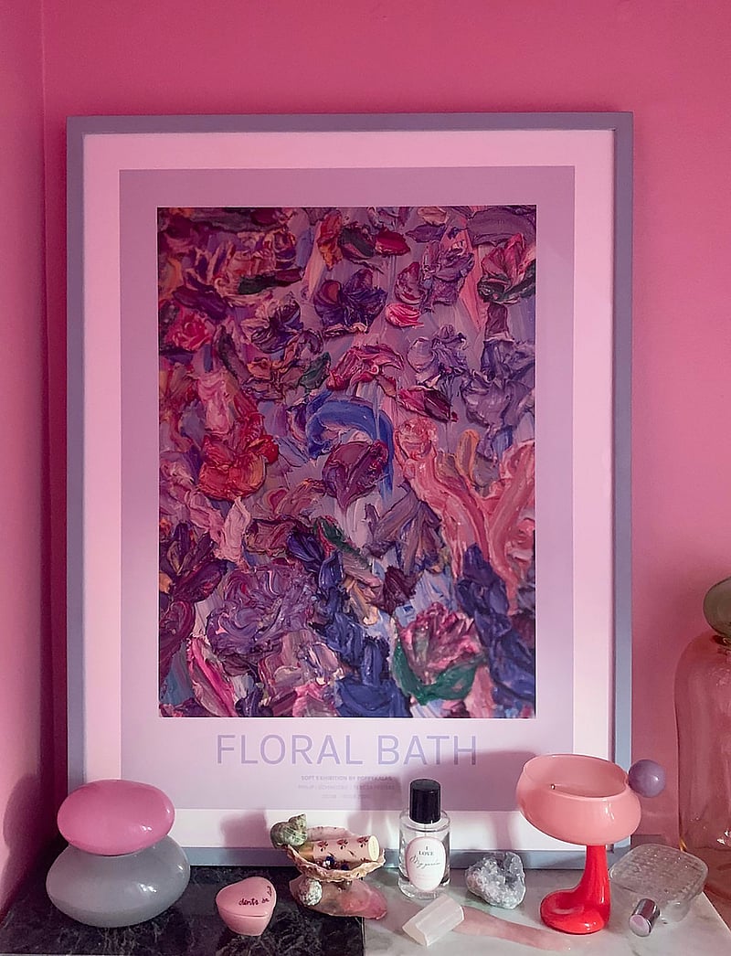 Poppykalas - Floral Bath - Exhibition Print - fotografien - multi-colored - 0