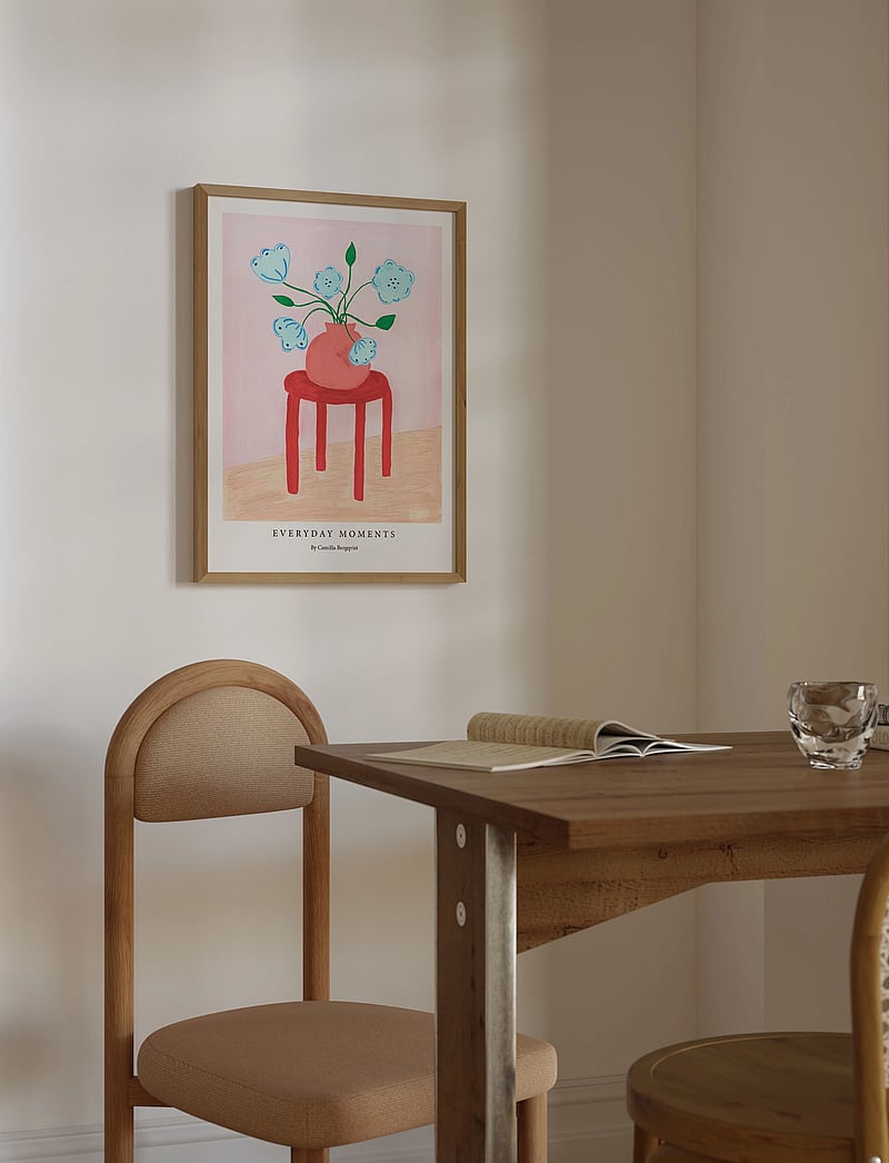 Poster & Frame - Camilla Bergqvist - Red Stool - botanik - multi - 0