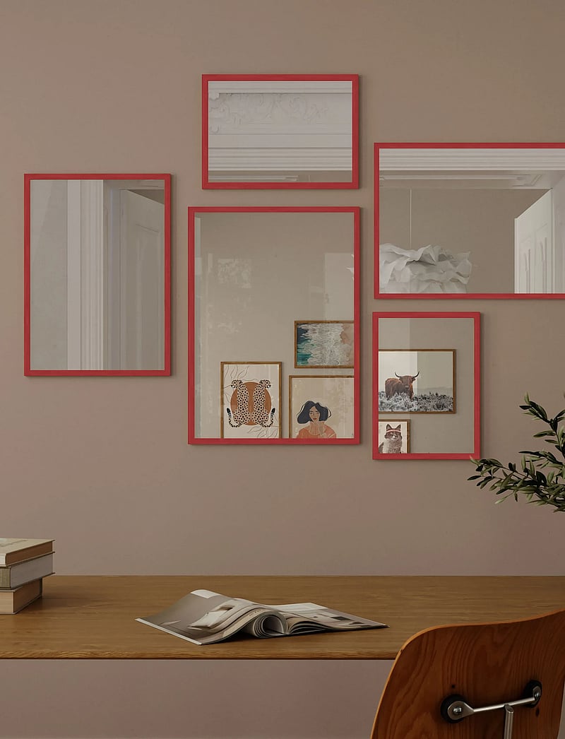 Poster & Frame - Red Wood Mirror - seinapeeglid - red - 2