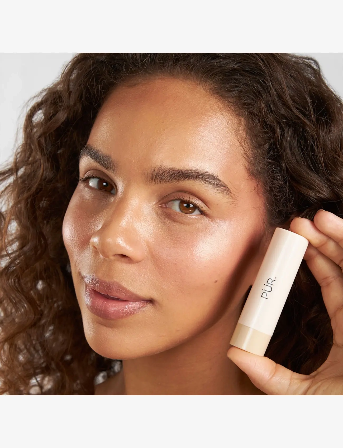 PÜR - Silky Tint Creamy Multitasking Stick with Peptides - smink - you go pearl - 2