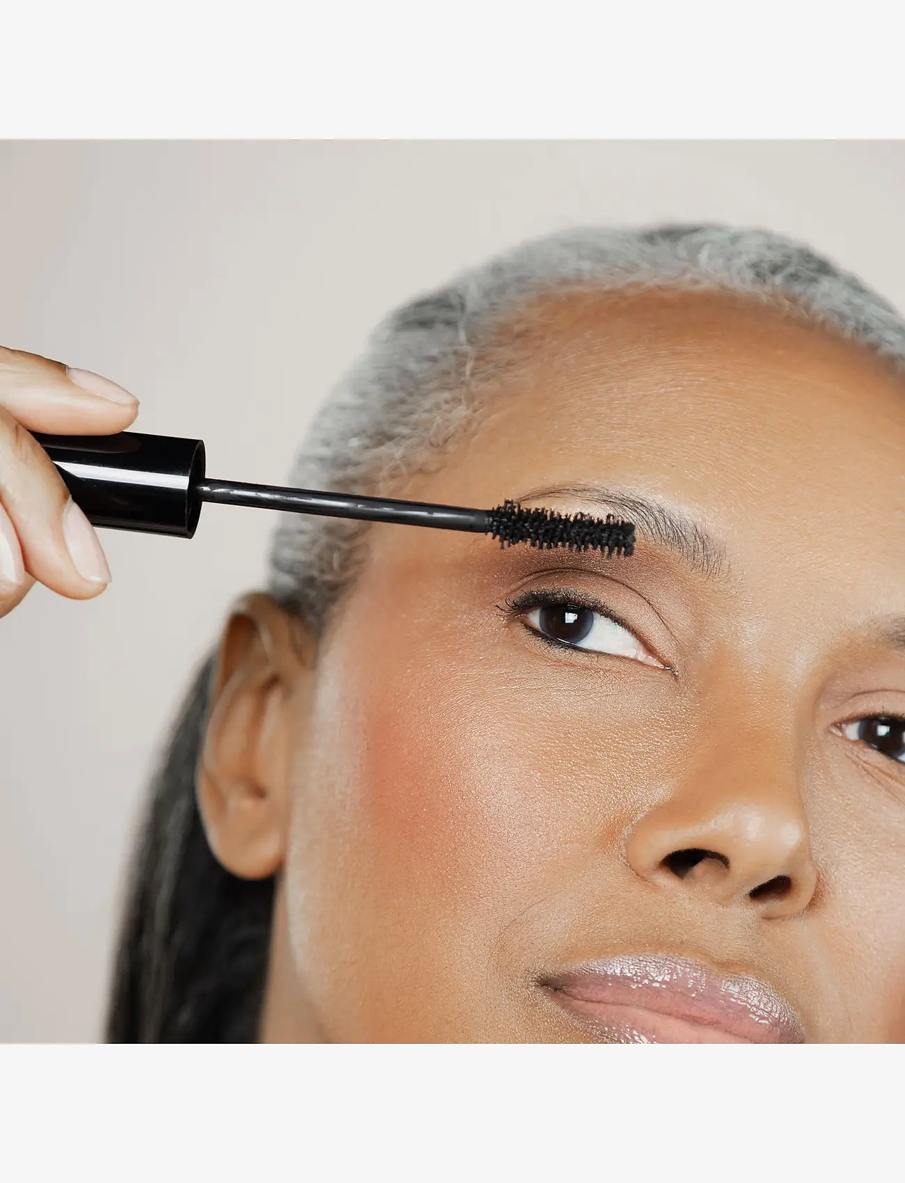 PÜR - Bio Charged Plant-Powered Volumizing Mascara - bliv klar til date night - bio charged plant-powered volumizing mascara - 5