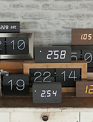 KARLSSON - Alarm clock Mini Cube - laagste prijzen - dark wood - 3