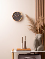 KARLSSON - Wall clock Pure wood grain small - veggklokker - black - 2