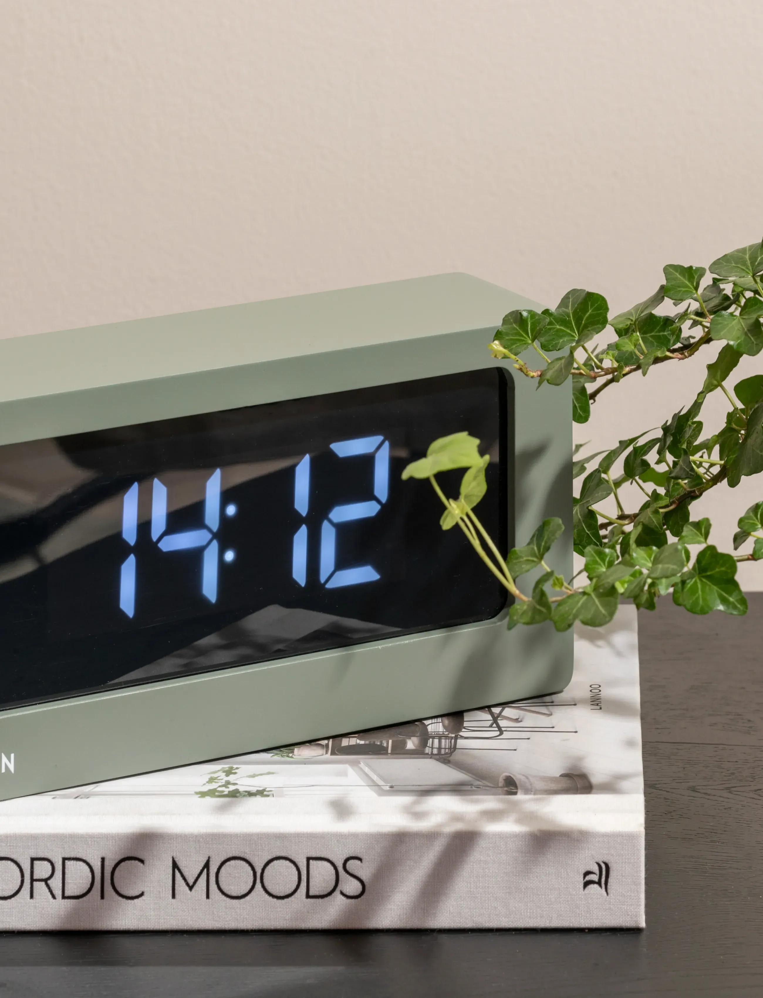 KARLSSON Alarm Clock Boxed Led Jungle Green, H 12.5 cm, Watches, Khakigrün - Clocks, Homeware