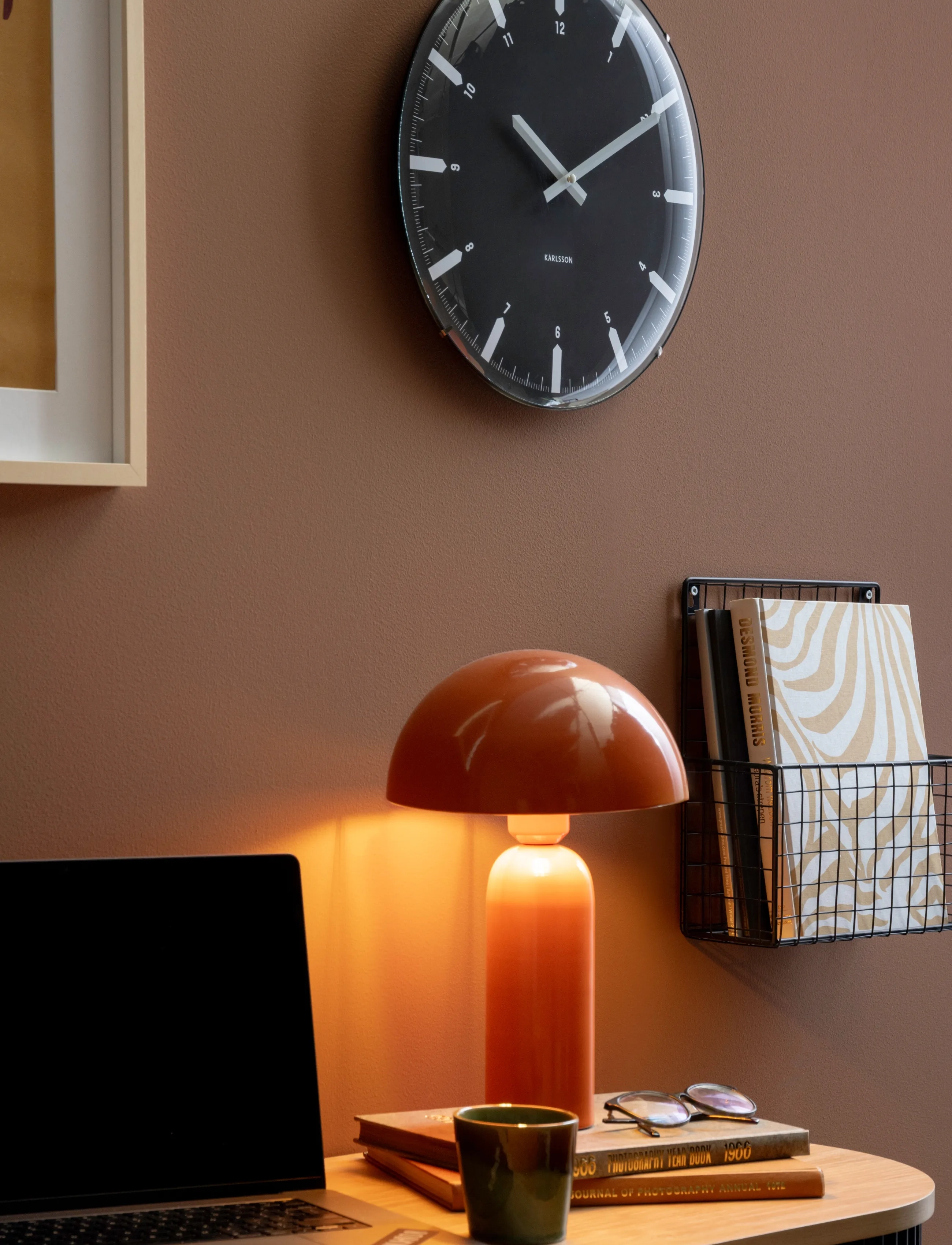 KARLSSON Wall Clock Realista Dome White, Ø 35 cm, Watches, Schwarz - Clocks, Homeware
