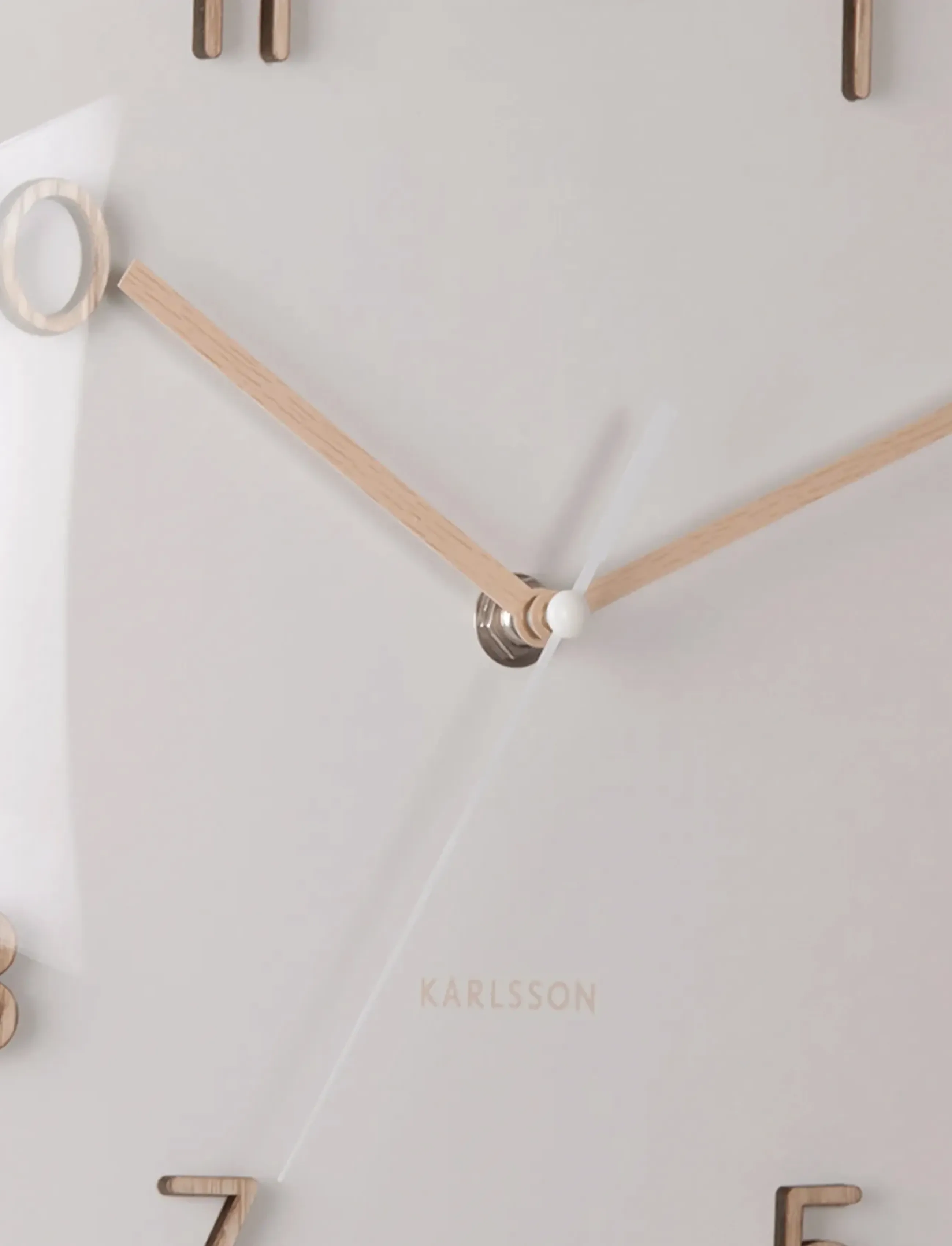 KARLSSON - Wall clock Esencia Dome warm grey - wanduhren - warm grey - 3