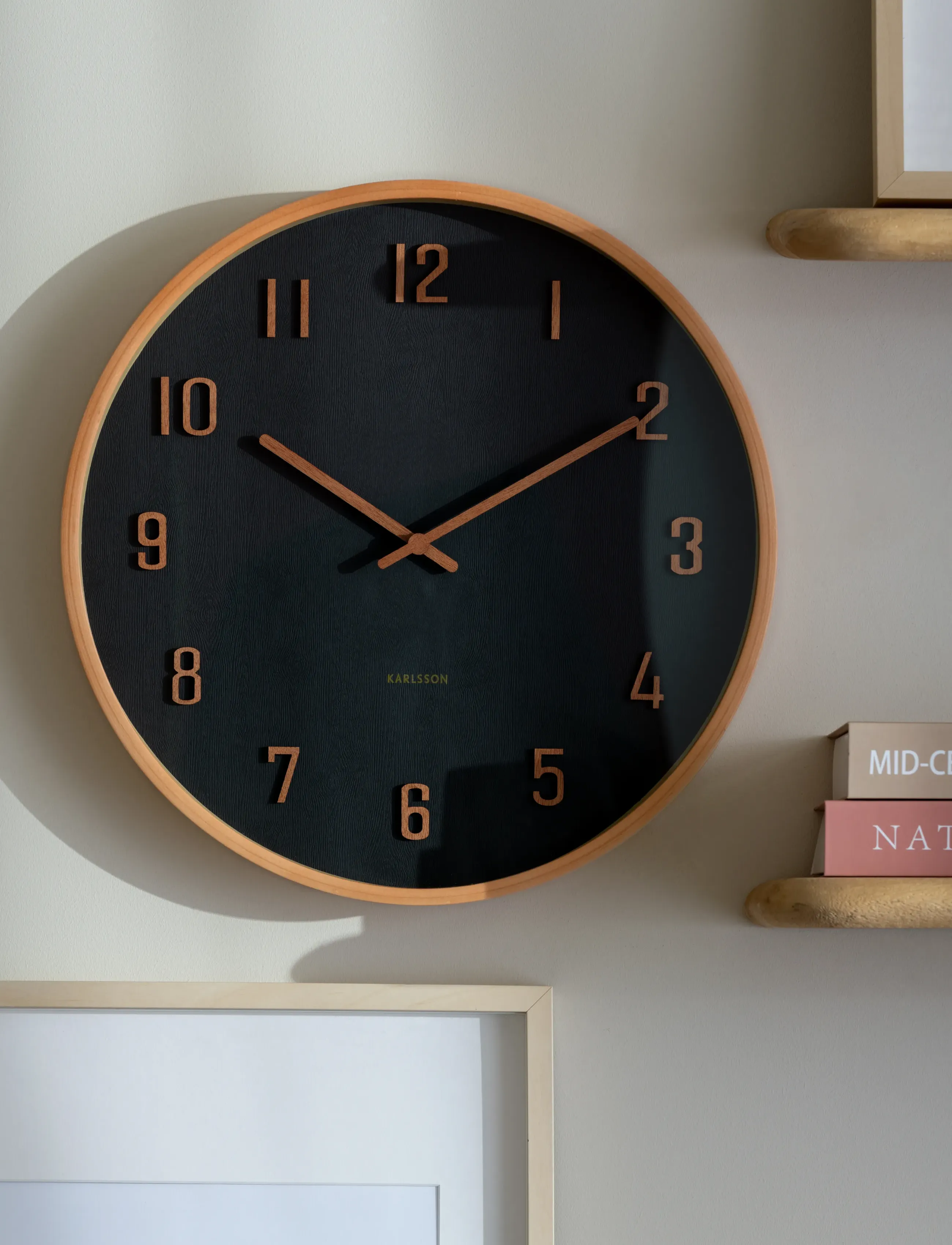KARLSSON Wall Clock Nervadura Black W. Light Wood, Ø 40.8 cm, Watches, Schwarz - Clocks, Homeware