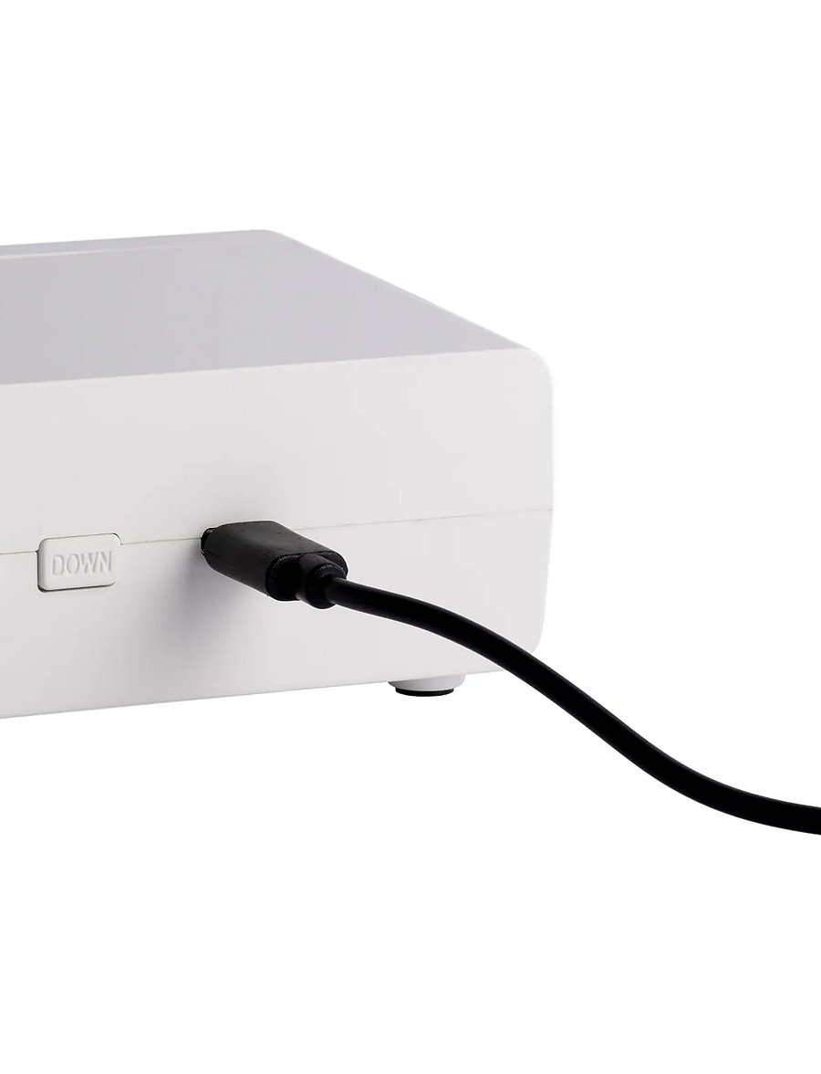 KARLSSON - Alarm clock Berlin LCD w. charger - white - 3