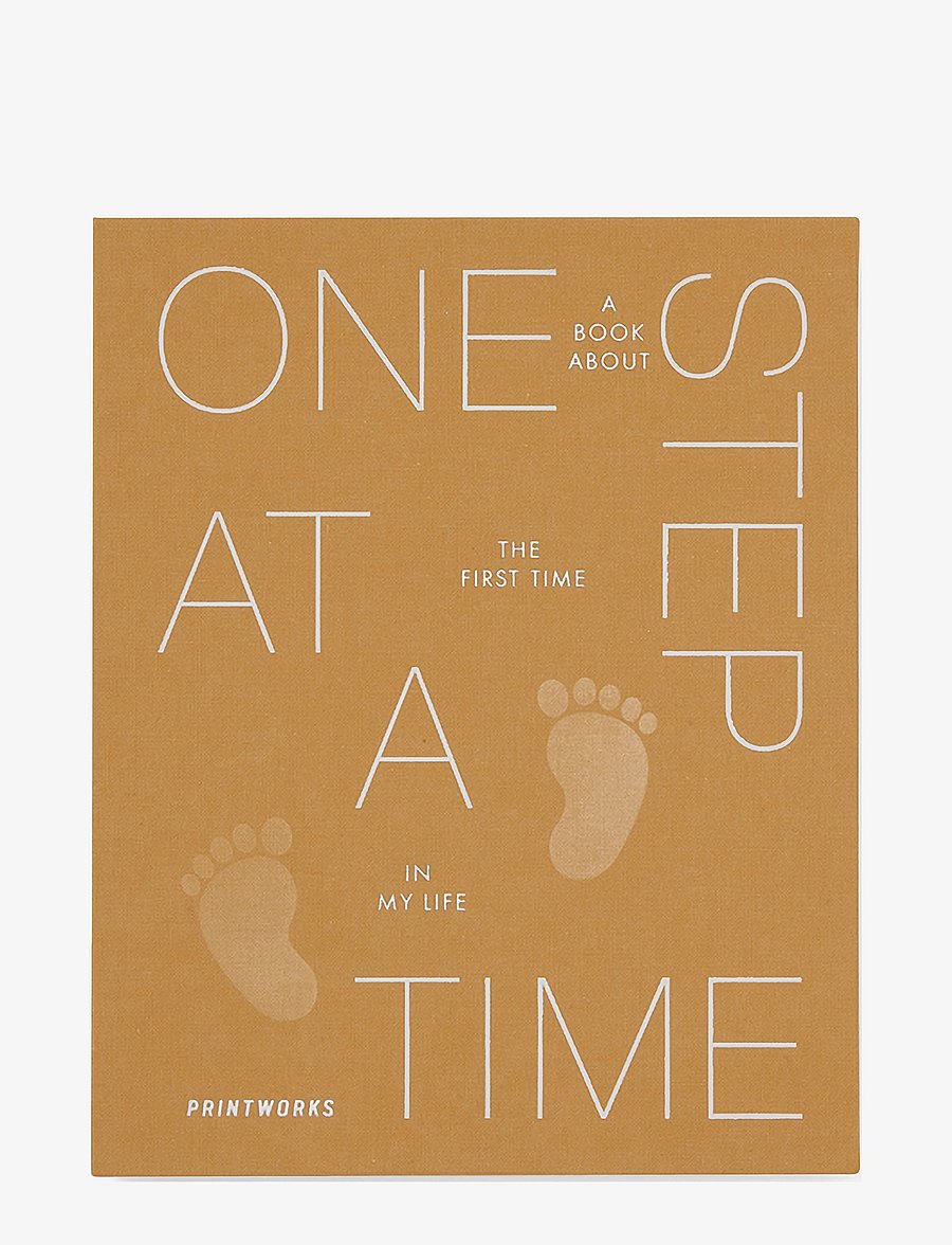 PRINTWORKS - One Step at a Time - A Book About the First Time in My Life - coffee table bücher - yellow/beige - 2