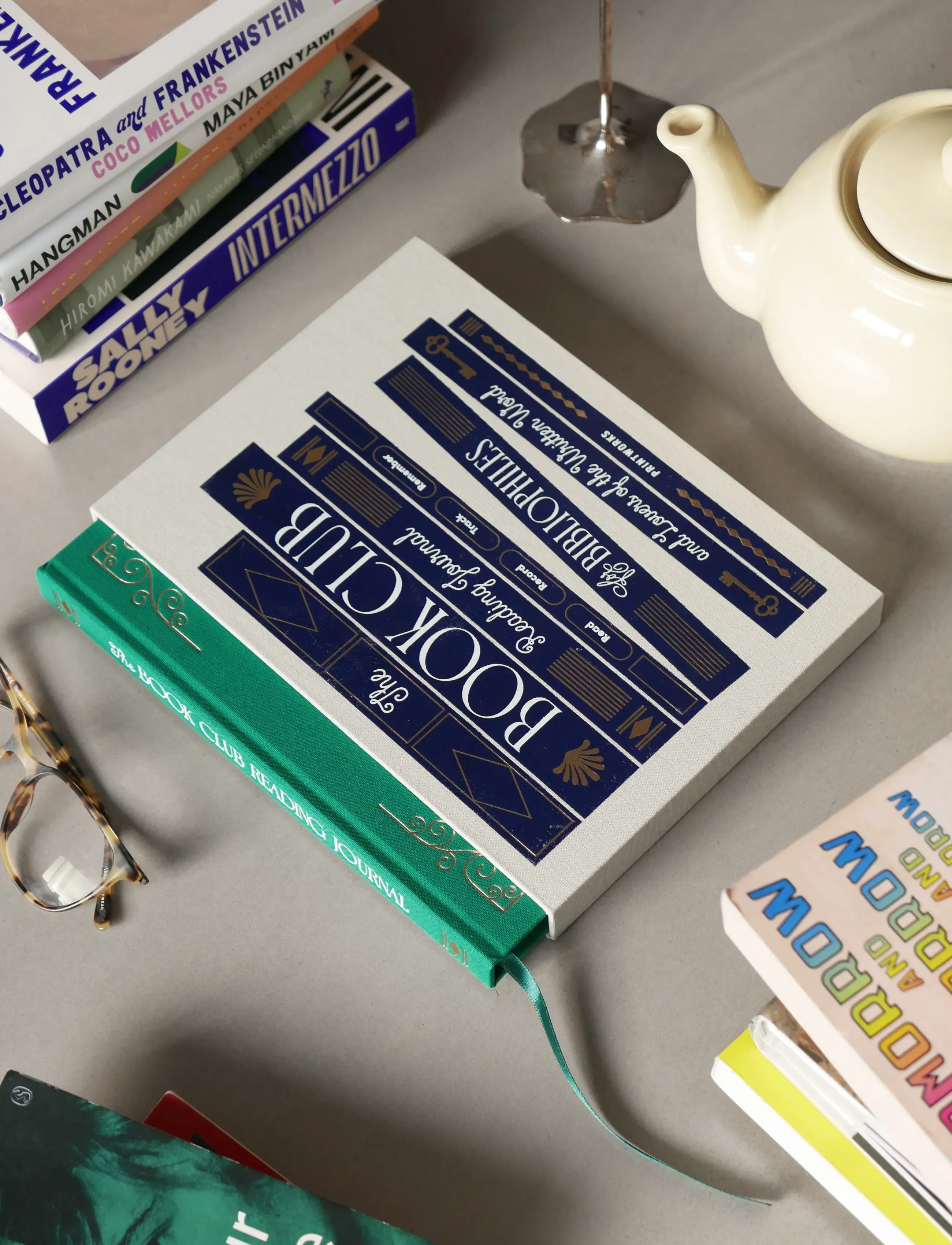 PRINTWORKS The Book Club - Reading Journal, One Size, Navy, Kontorartikler > Kalendere Og Notesbøger, Unisex