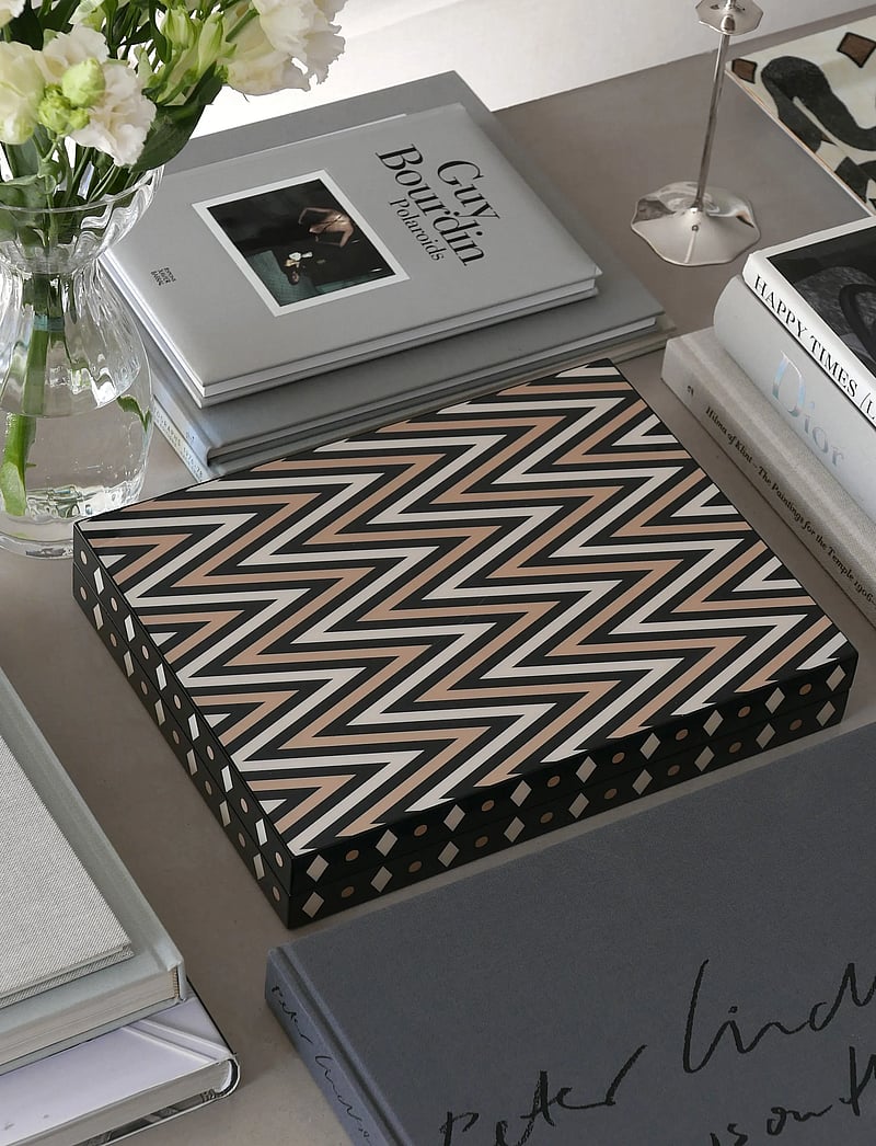 PRINTWORKS - Lacquered Backgammon, Black - spiele & puzzles - black/beige - 1